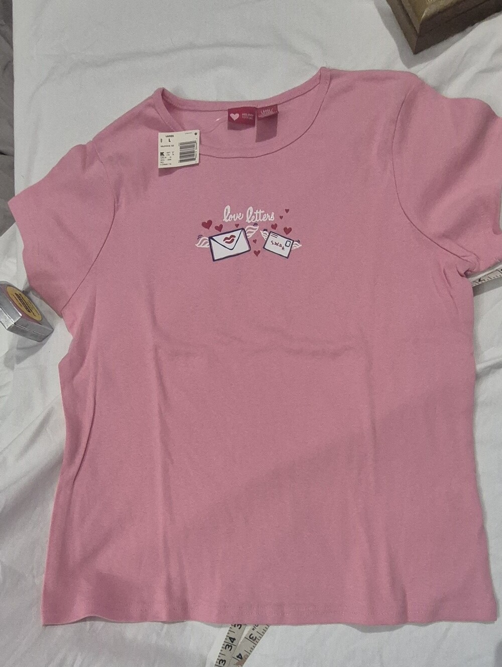 Womens Large Pink Top Says Love Letters